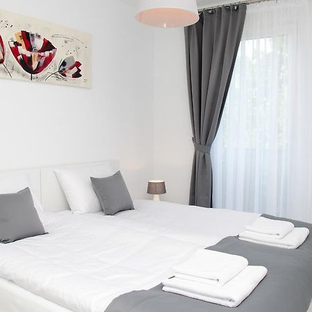 Apartamenty Mariela-Kolobrzeg Z Garazem Экстерьер фото